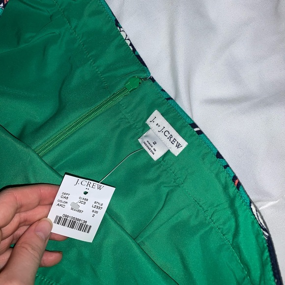 NWT J. Crew Factory Printed Pencil Skirt Size 2 - Picture 3 of 4